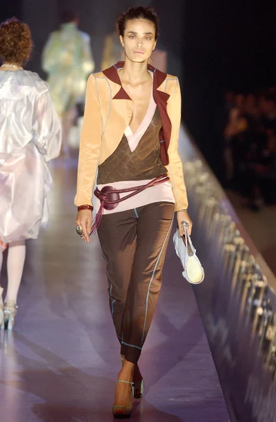 Look 16